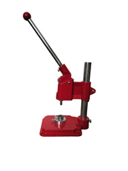 Ręczna prasa do oczek i nitów – kompaktowa i solidna